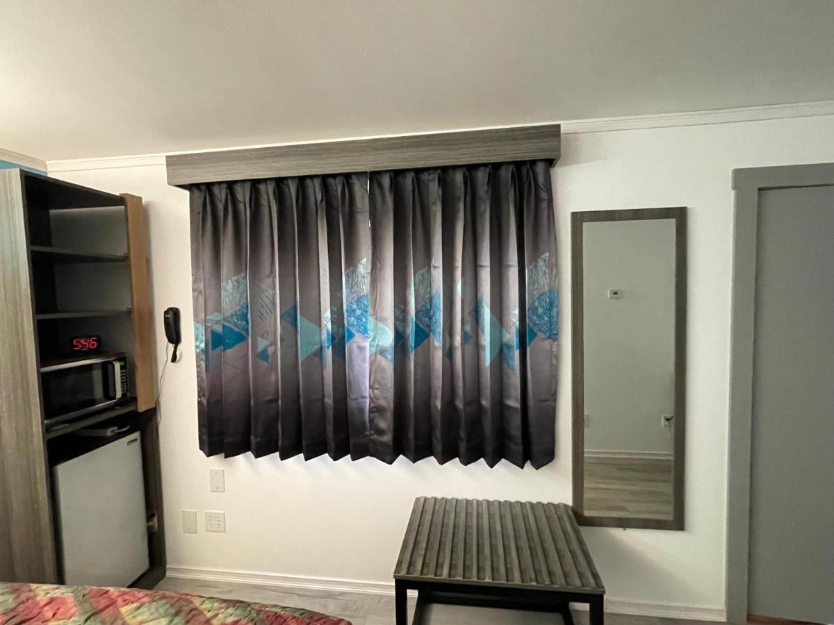 Skowhegan Belmont Motel מראה חיצוני תמונה